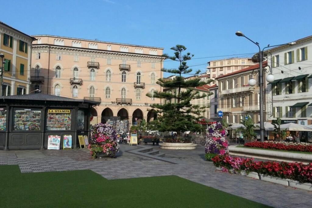 Centrally Located Apt By Harbour With Elevator Sanremo Exterior photo